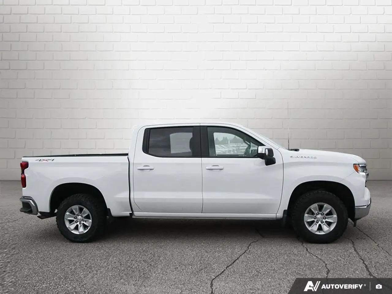 Chevrolet Silverado 1500 снимка Chevrolet Silverado 1500