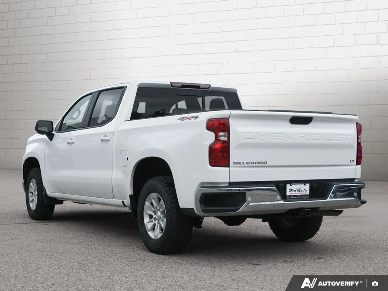 Chevrolet Silverado 1500 снимка Chevrolet Silverado 1500