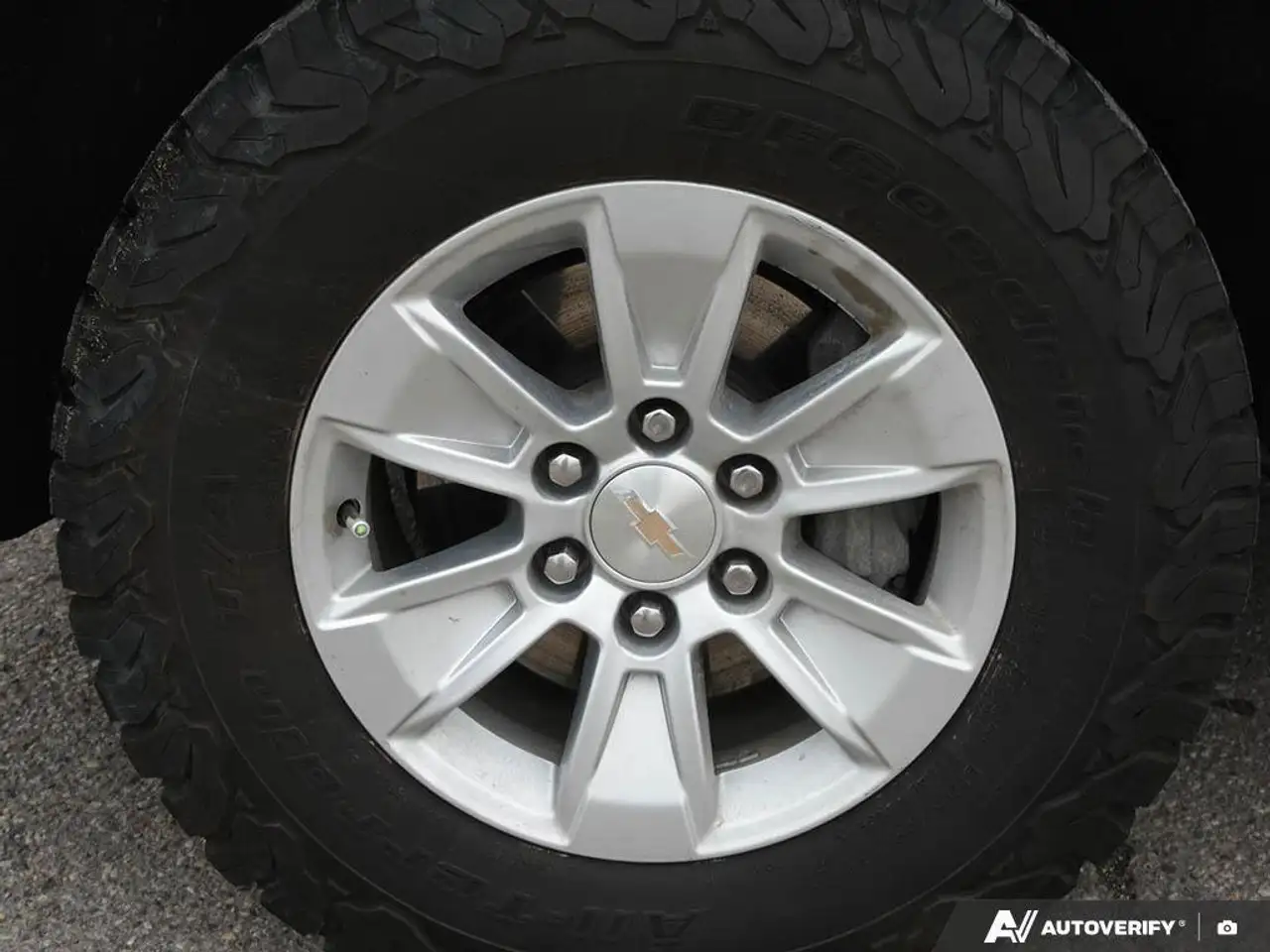 Chevrolet Silverado 1500 снимка Chevrolet Silverado 1500