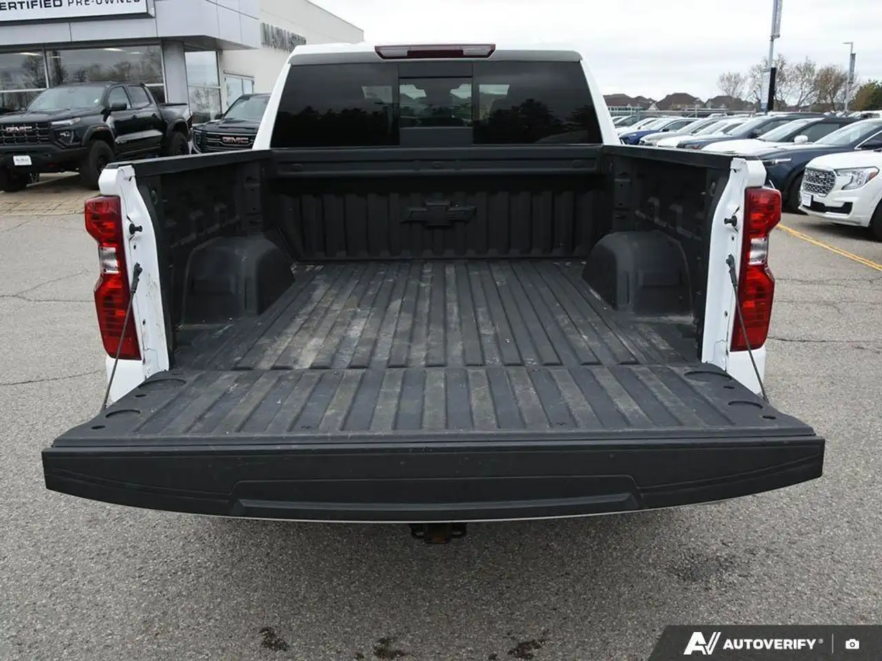 Chevrolet Silverado 1500 снимка Chevrolet Silverado 1500