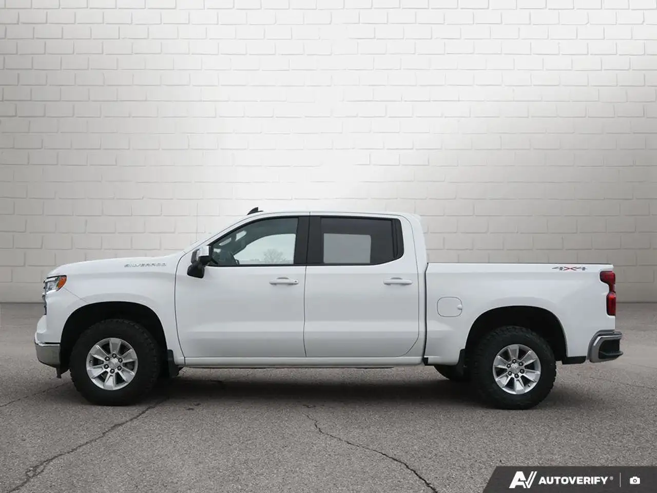 Chevrolet Silverado 1500 снимка Chevrolet Silverado 1500