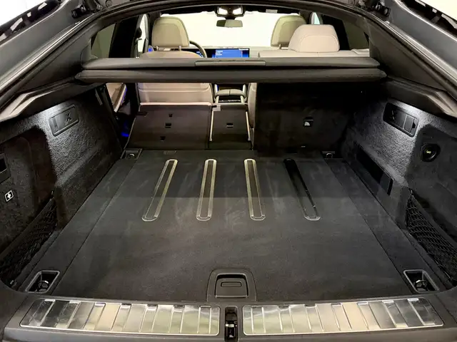 BMW X6 M M60i xDrive,FrozenMatt,Individual,Massage,Carbon, Ansicht 30