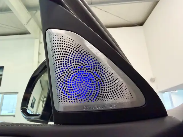 BMW X6 M M60i xDrive,FrozenMatt,Individual,Massage,Carbon, Ansicht 23