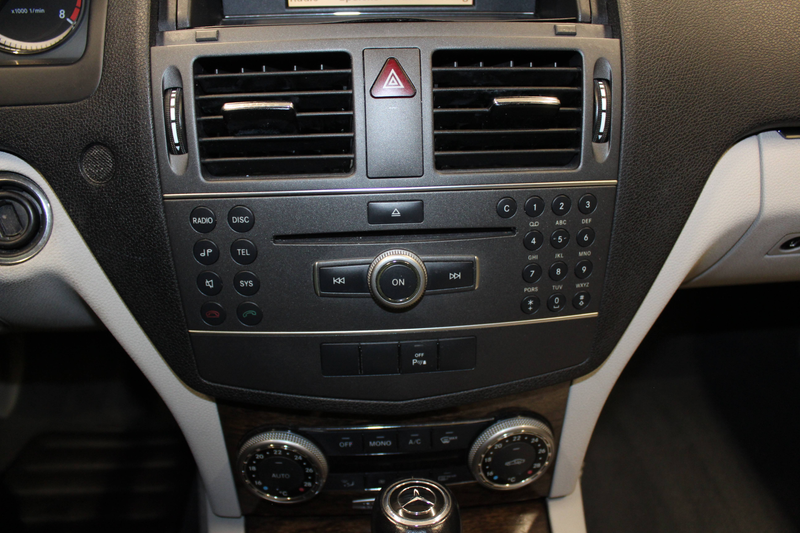 Mercedes-Benz C 250 C 250 CGI Elegance*Automatik*PDC*Tempomat*Klima — photo 10