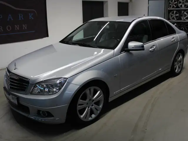 Mercedes-Benz C 250 C 250 CGI Elegance*Automatik*PDC*Tempomat*Klima
