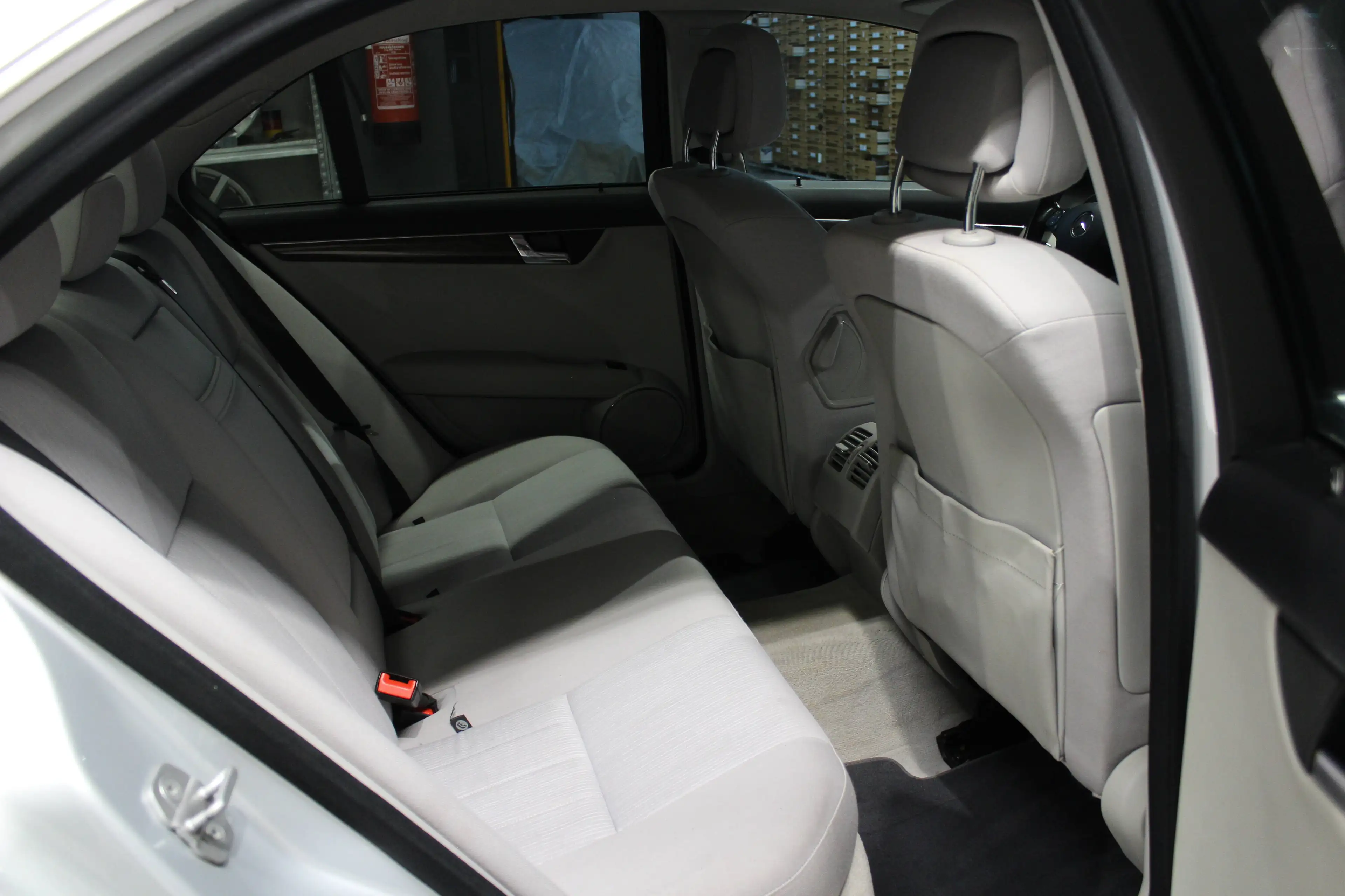 Mercedes-Benz C 250 C 250 CGI Elegance*Automatik*PDC*Tempomat*Klima — photo 12