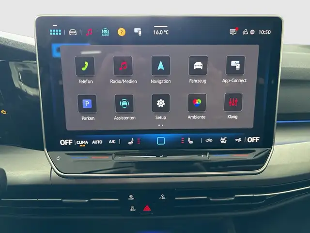 Volkswagen Golf view 14