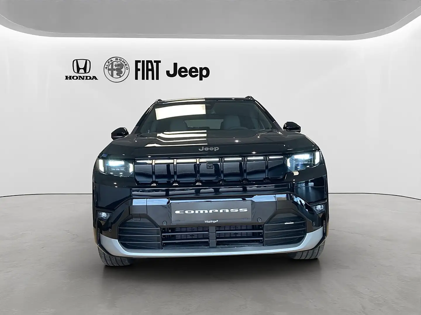 Jeep Compass EV 74kWh First Edition Schwarz - 2