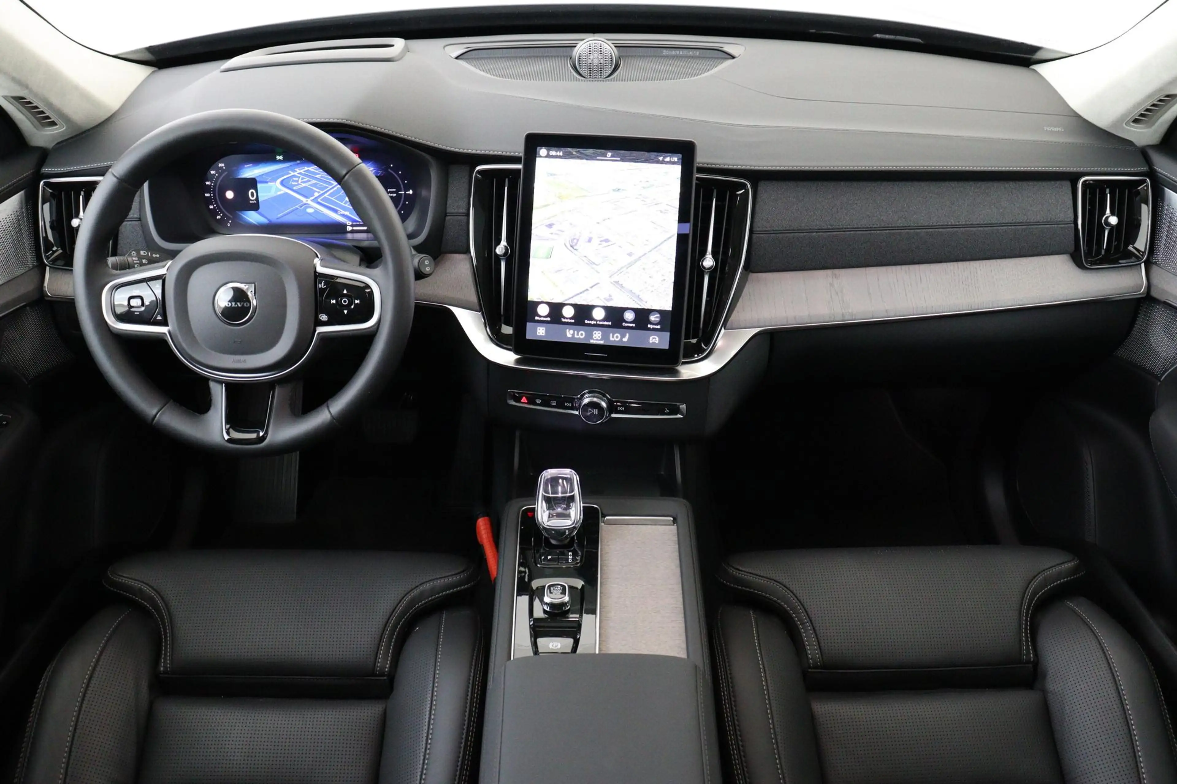 Volvo XC90 II T8 PLUG-IN HYBRID AWD ULTRA DARK *FULL OPTIONS! — photo 4