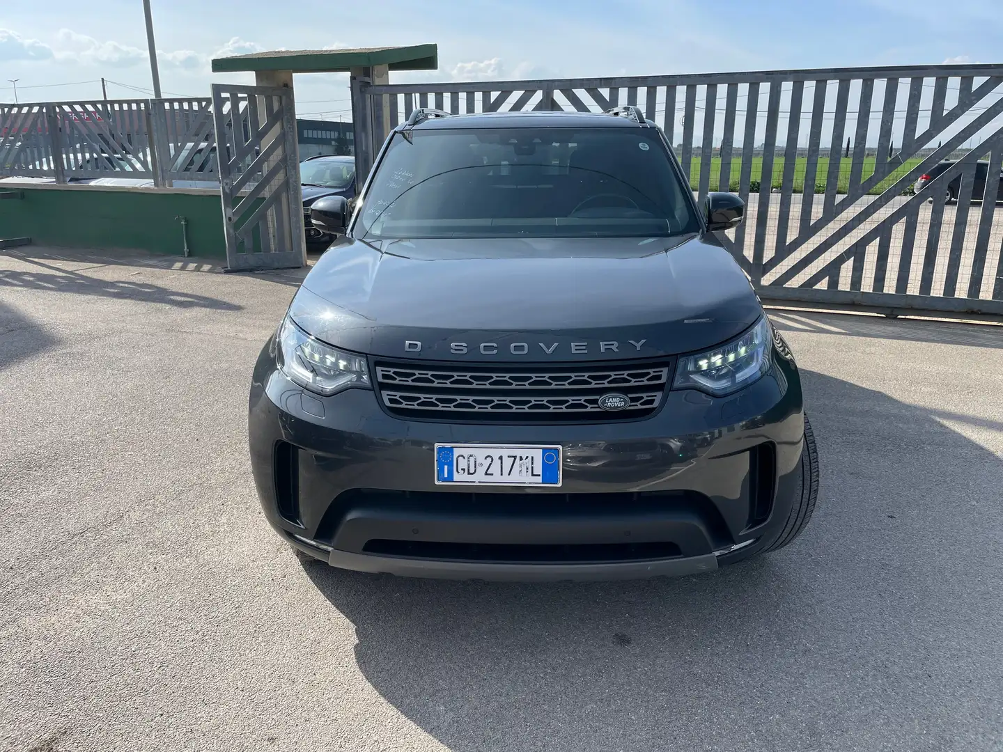 Land Rover Discovery 2.0 sd4 SE 240cv 7 POSTI auto-DOPPIO TETTO Чорний - 2