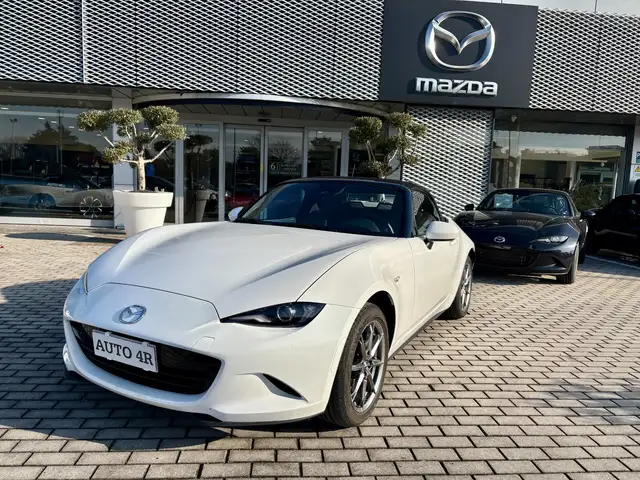 Mazda MX-5 MX-5 1.5L Skyactiv-G Exclusive-Line