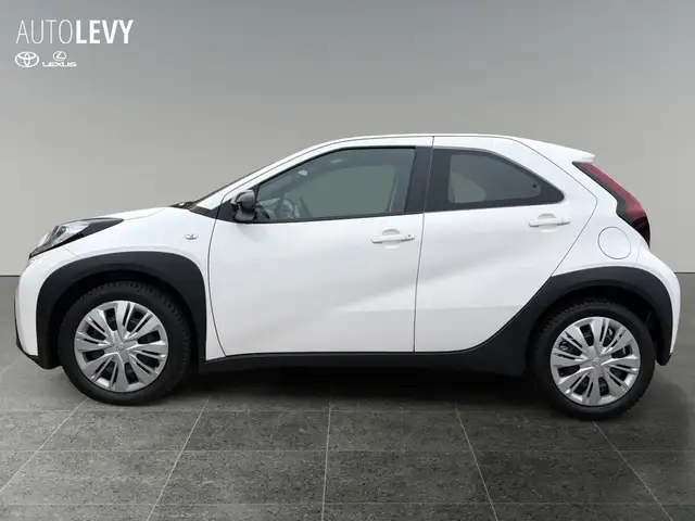 Toyota Aygo view 3
