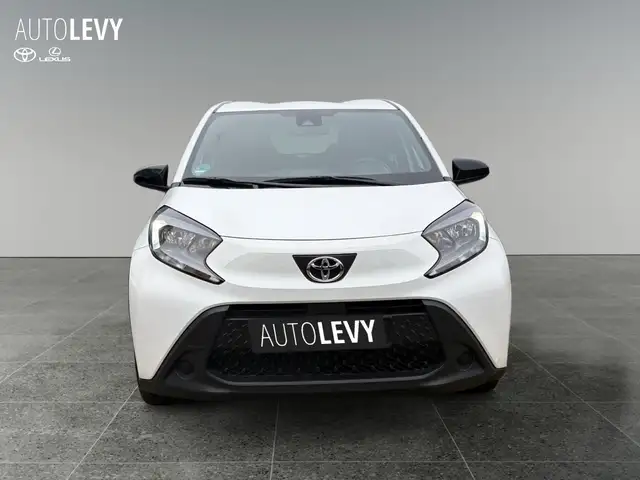 Toyota Aygo view 9
