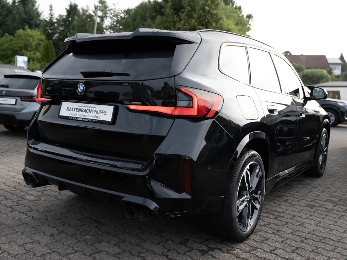 BMW X1 M35i LED HUD ACC NAVI H/K KAMERA MEMORY Schwarz - 2