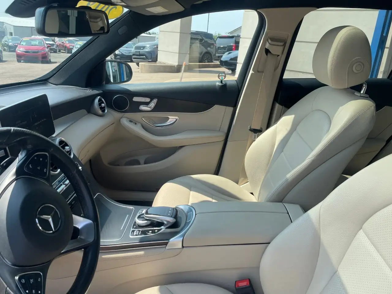 Mercedes-Benz GLC fotografie Mercedes-Benz GLC
