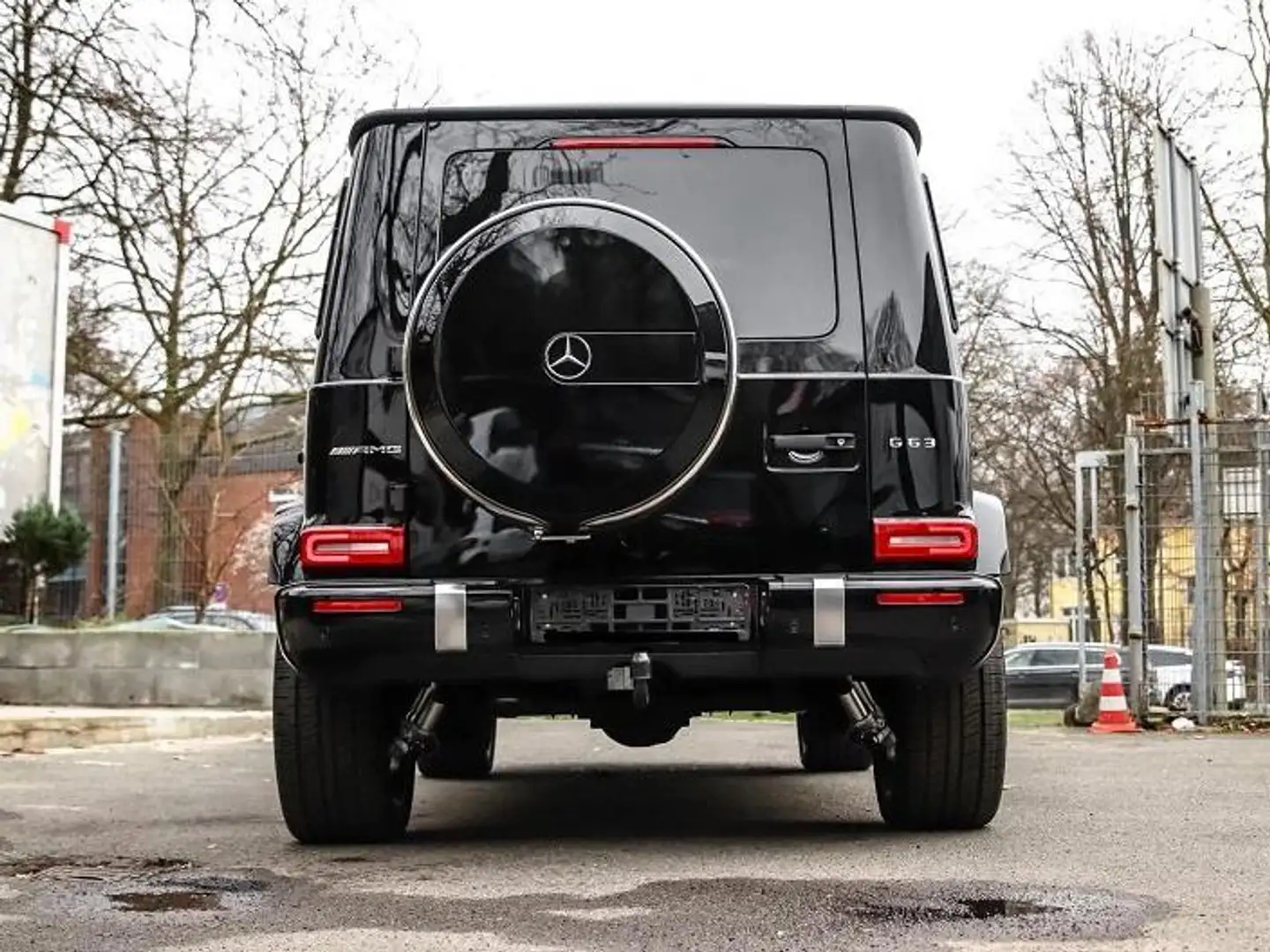 Mercedes-Benz G 63 AMG V8-Biturbo Mit 585 PS Černá - 2