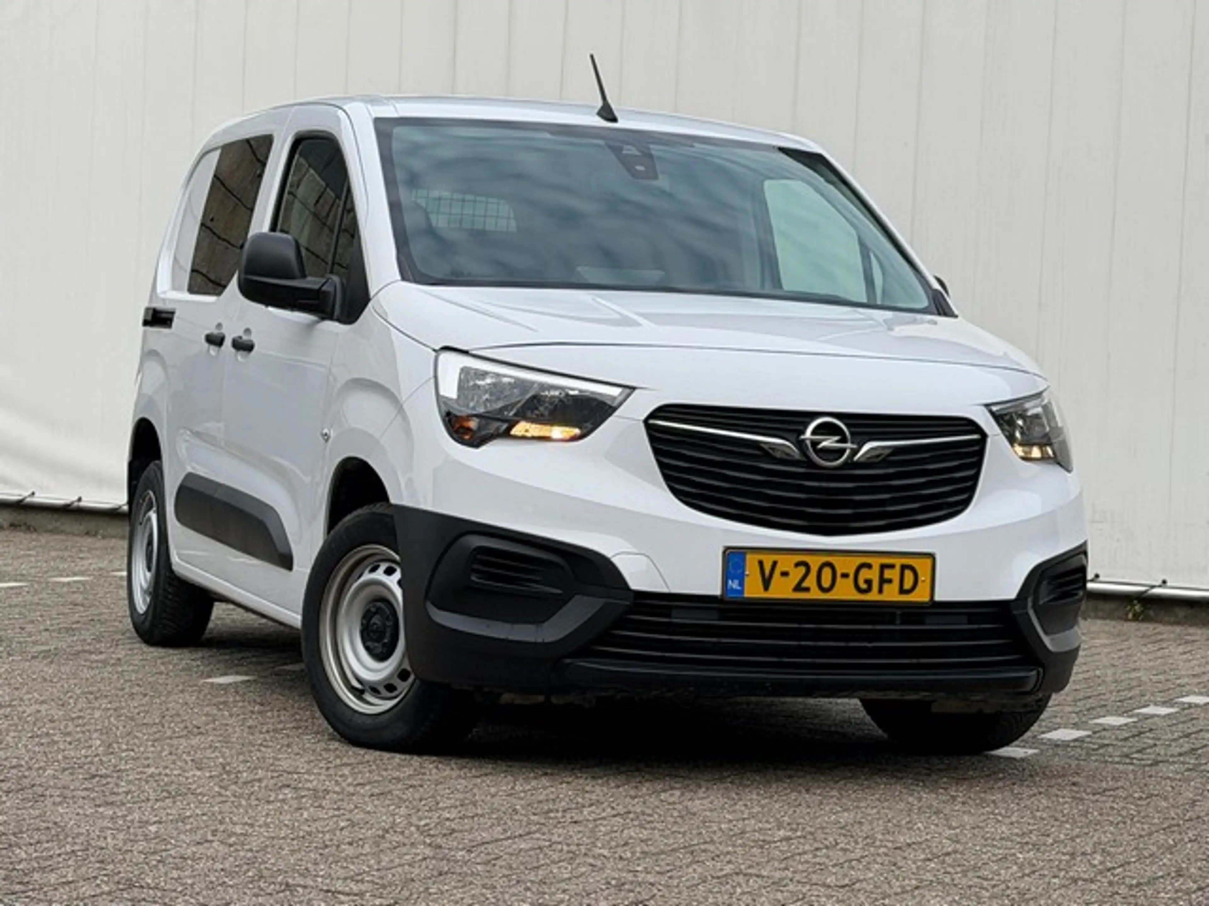 Opel Combo 1.5 BlueHDi met Leer, 2 Voorstoelen, PDC, Trekhaak — photo 25