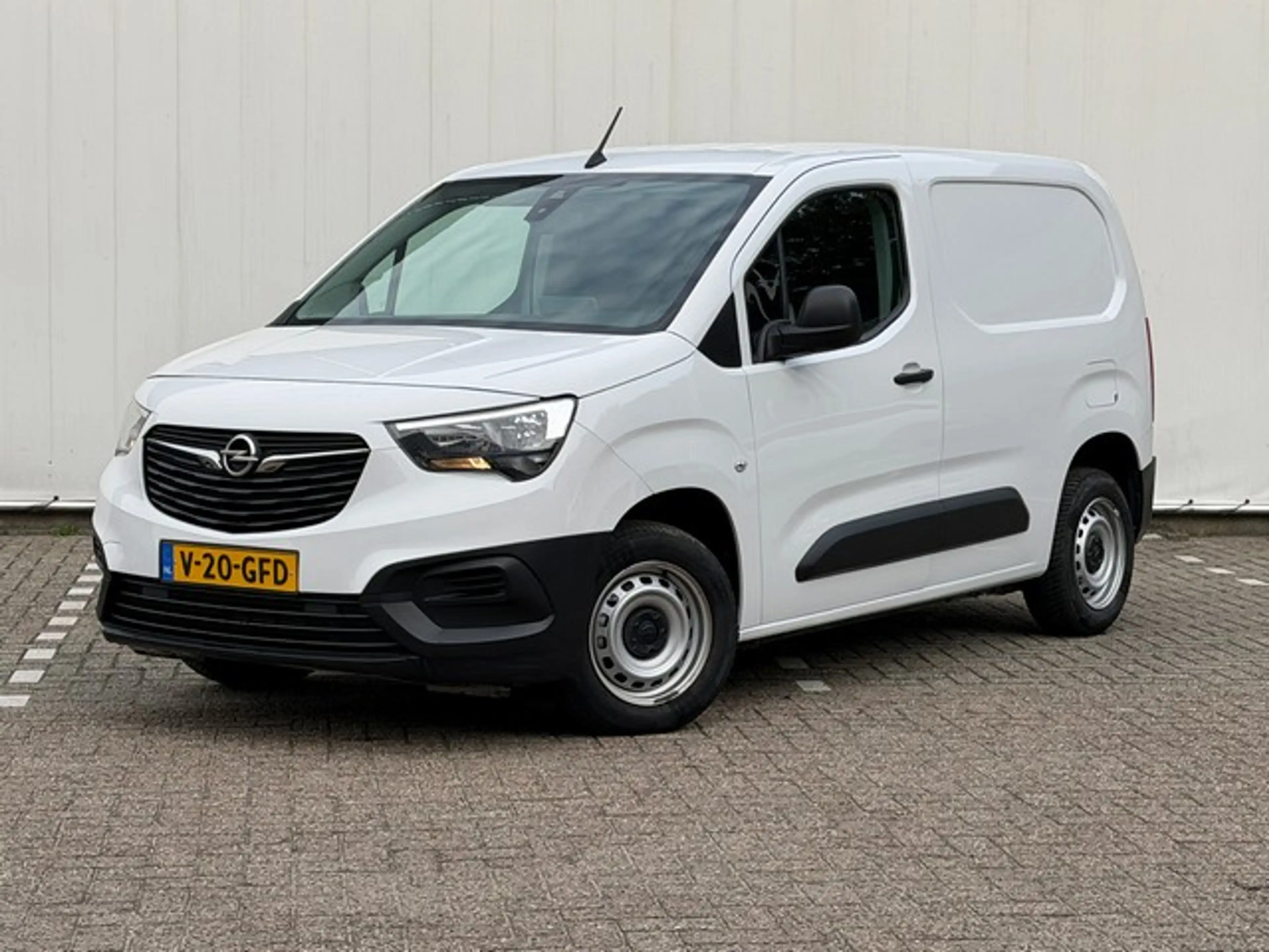 Opel Combo 1.5 BlueHDi met Leer, 2 Voorstoelen, PDC, Trekhaak — photo 5