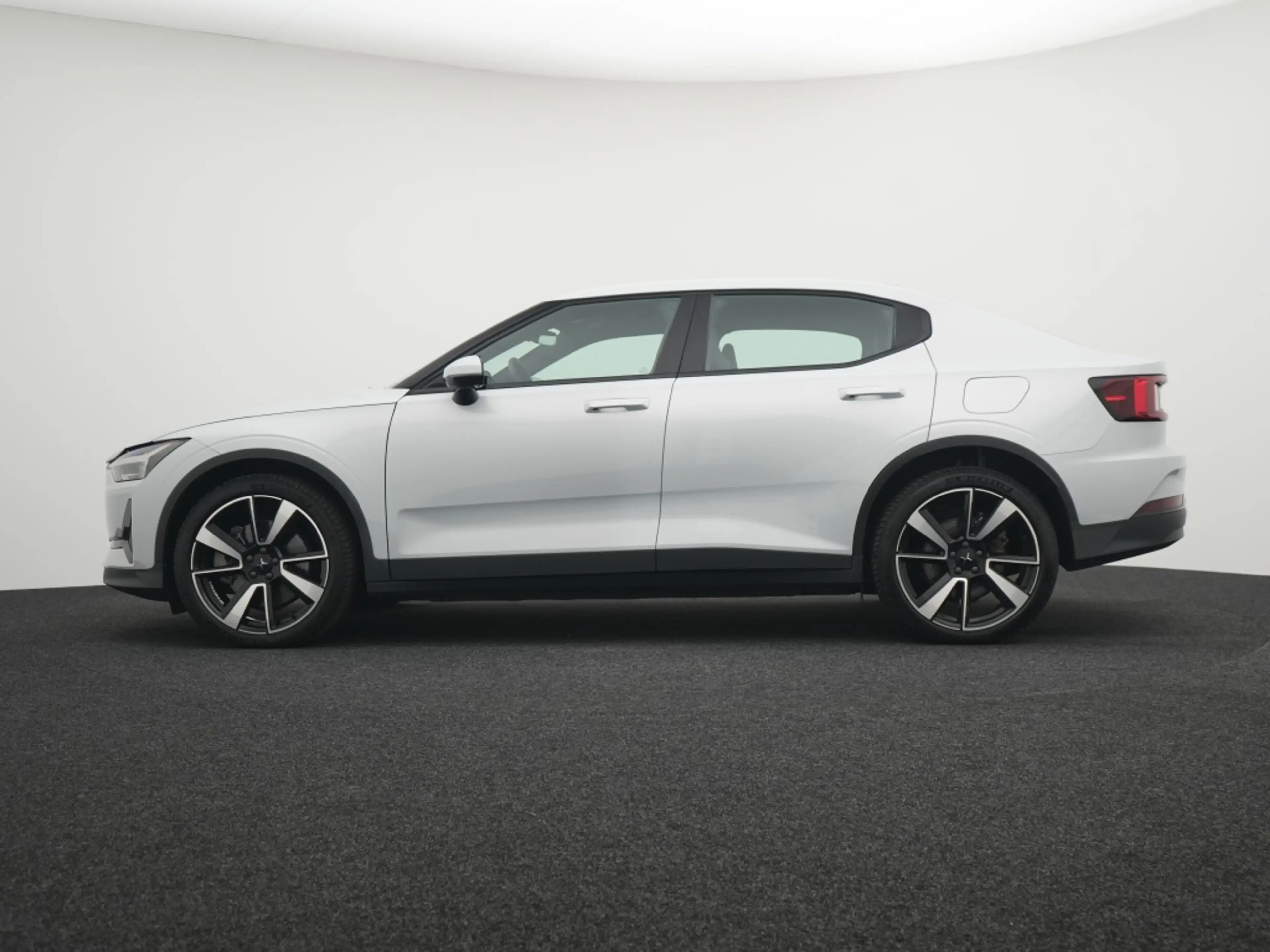 Polestar 2 Standard Range Single Motor 63kWh | Private lease — photo 7