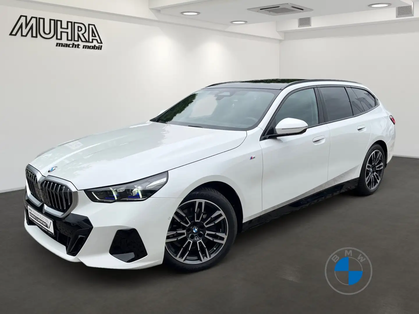 BMW 520 d Touring M Sport Sthzg. Pano AHK DA+ PA Prof Blanc - 1