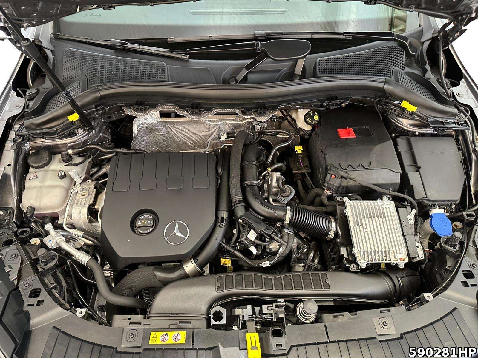 Mercedes-Benz GLA 180