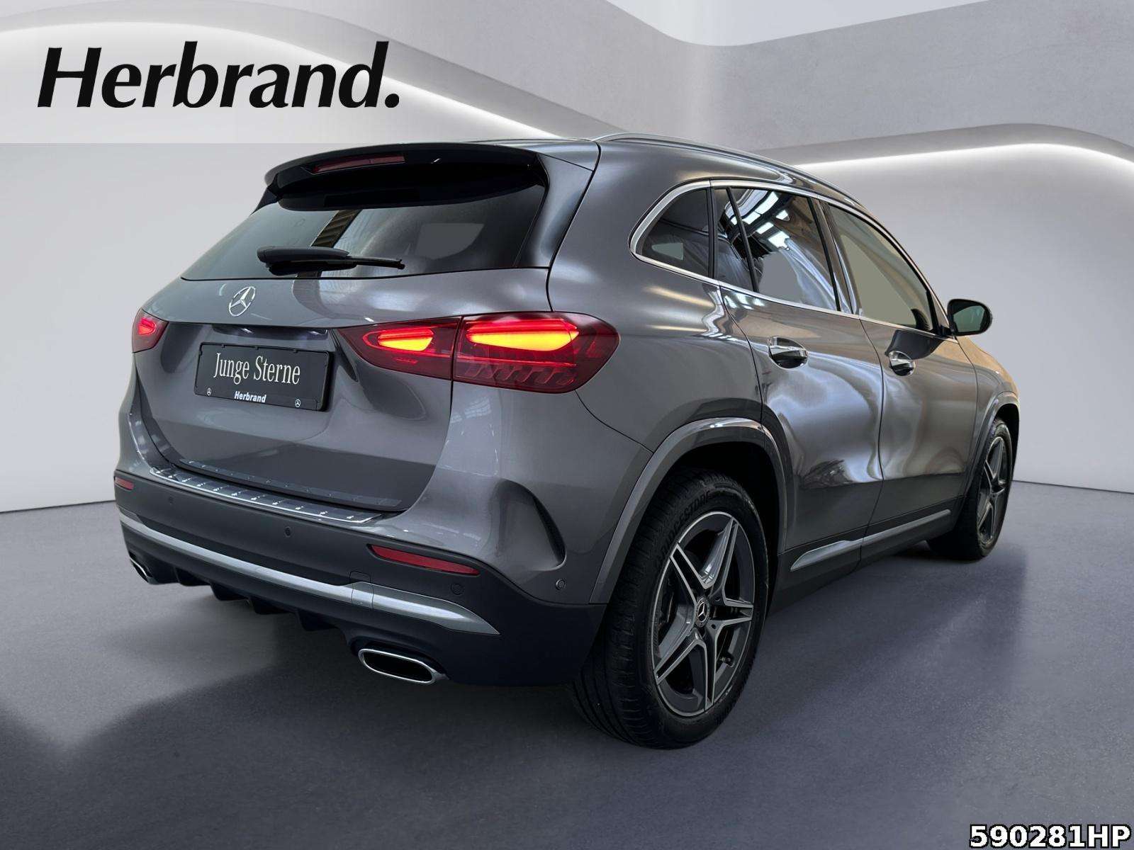 Mercedes-Benz GLA 180
