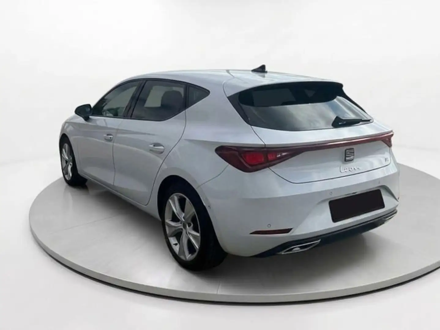 SEAT Leon 1.0 TSI S&S FR 25º Aniversario 110 Blanco - 2