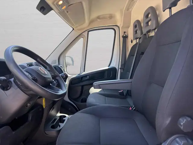 Fiat Ducato view 9