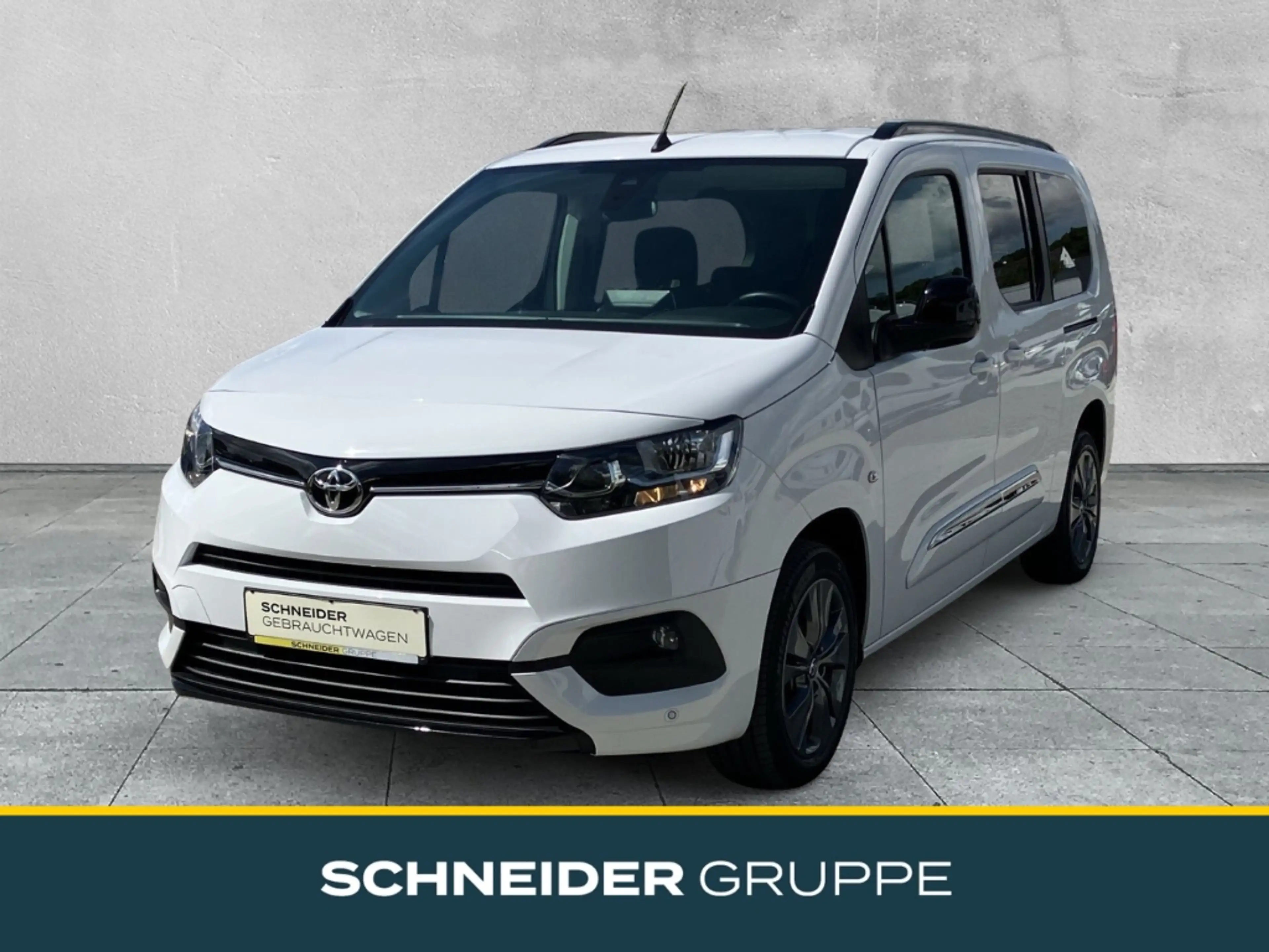 Toyota Proace City VERSO L2 SHUTTLE 1.5 D-4D KAMERA+AHK