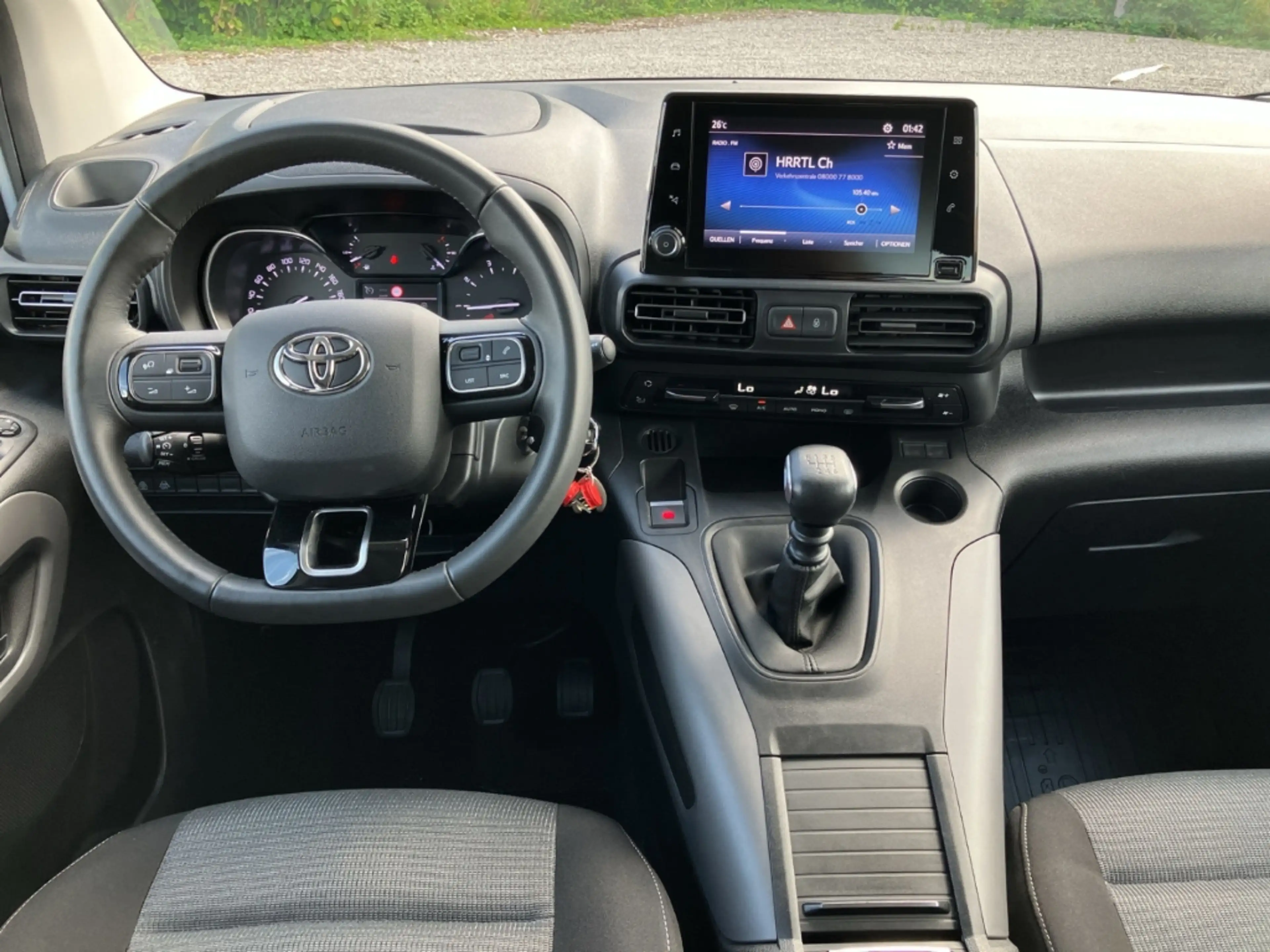 Toyota Proace City VERSO L2 SHUTTLE 1.5 D-4D KAMERA+AHK — photo 14