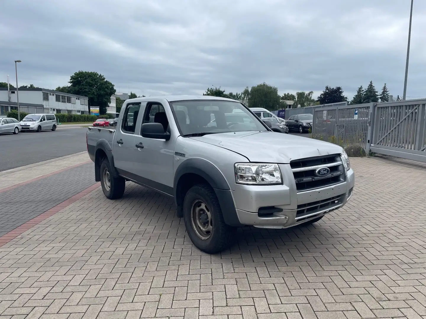 Ford Ranger Ford Ranger Doppelkabine 4X4 AHK XL *Klima* LKW siva - 1