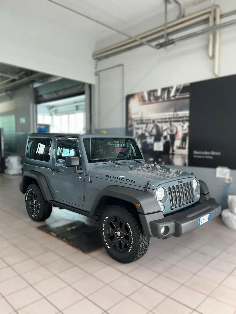 Jeep Wrangler JK 2.8 crd automatico RUBICON ufficiale italiano Grigio - 1