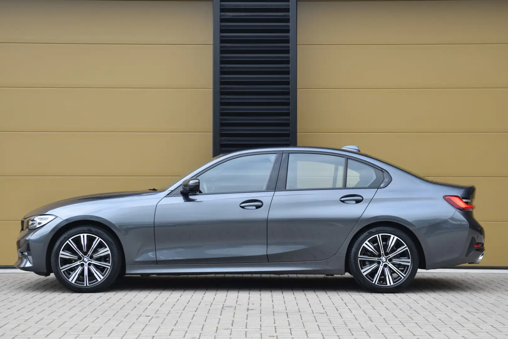 BMW 318 3-serie 318i Executive Edition * Sportstoelen * Hi Grijs - 2