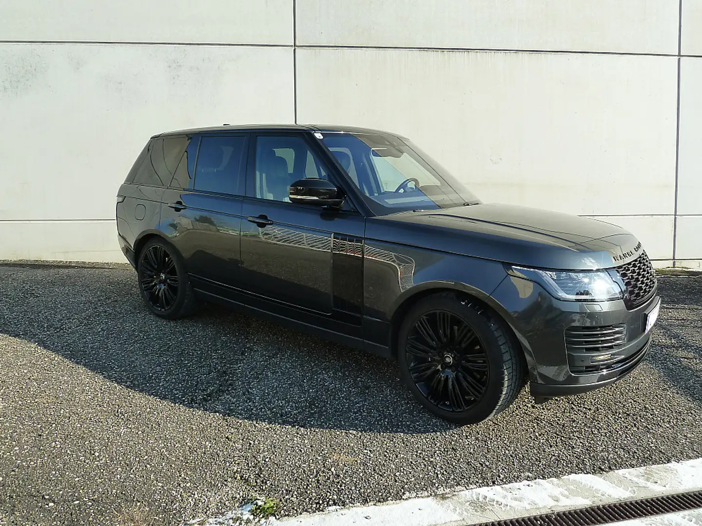 Land Rover Range Rover 5,0 S/C V8 AWD Vogue Aut. Grau - 2
