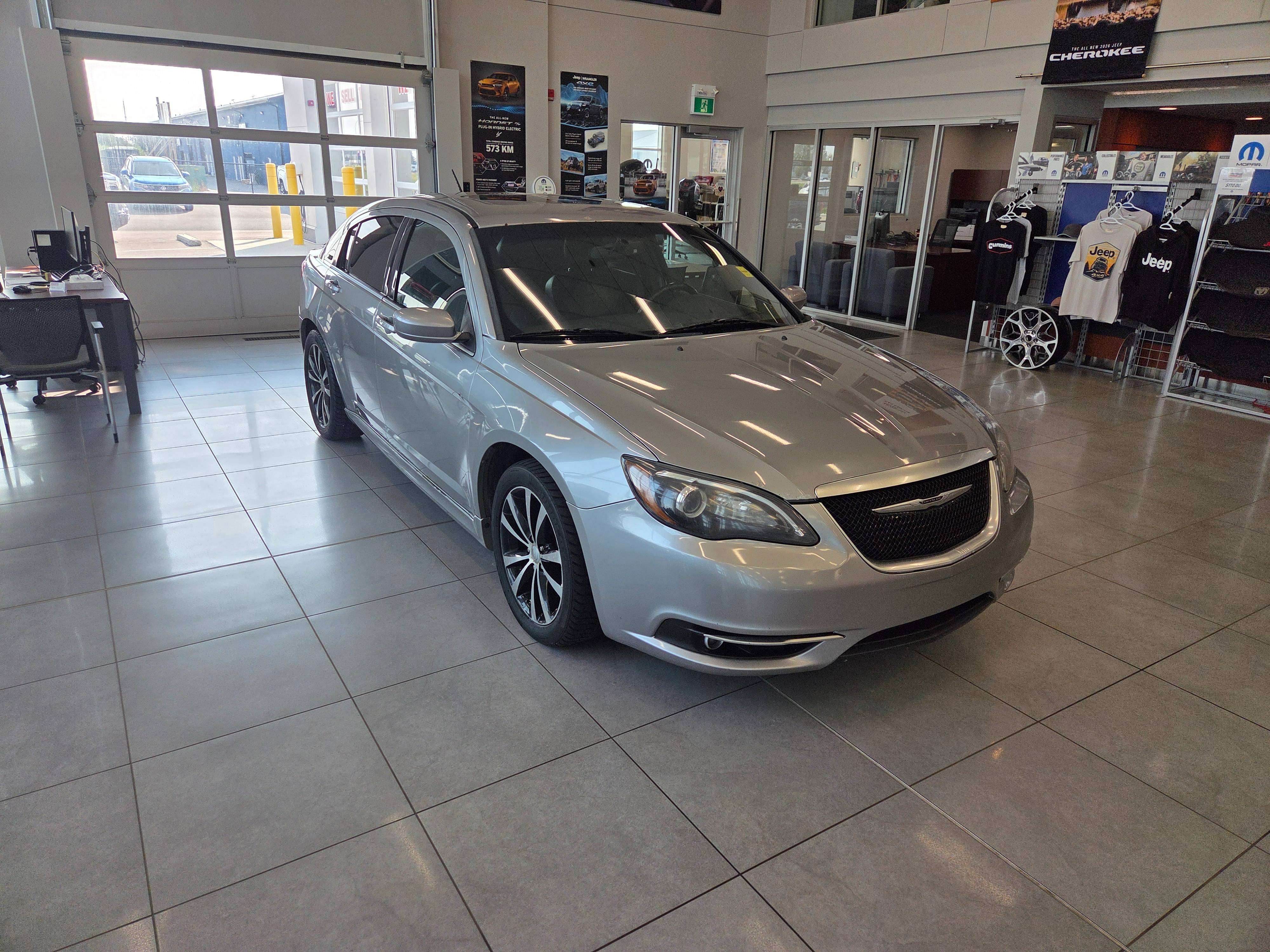2013 Chrysler 200