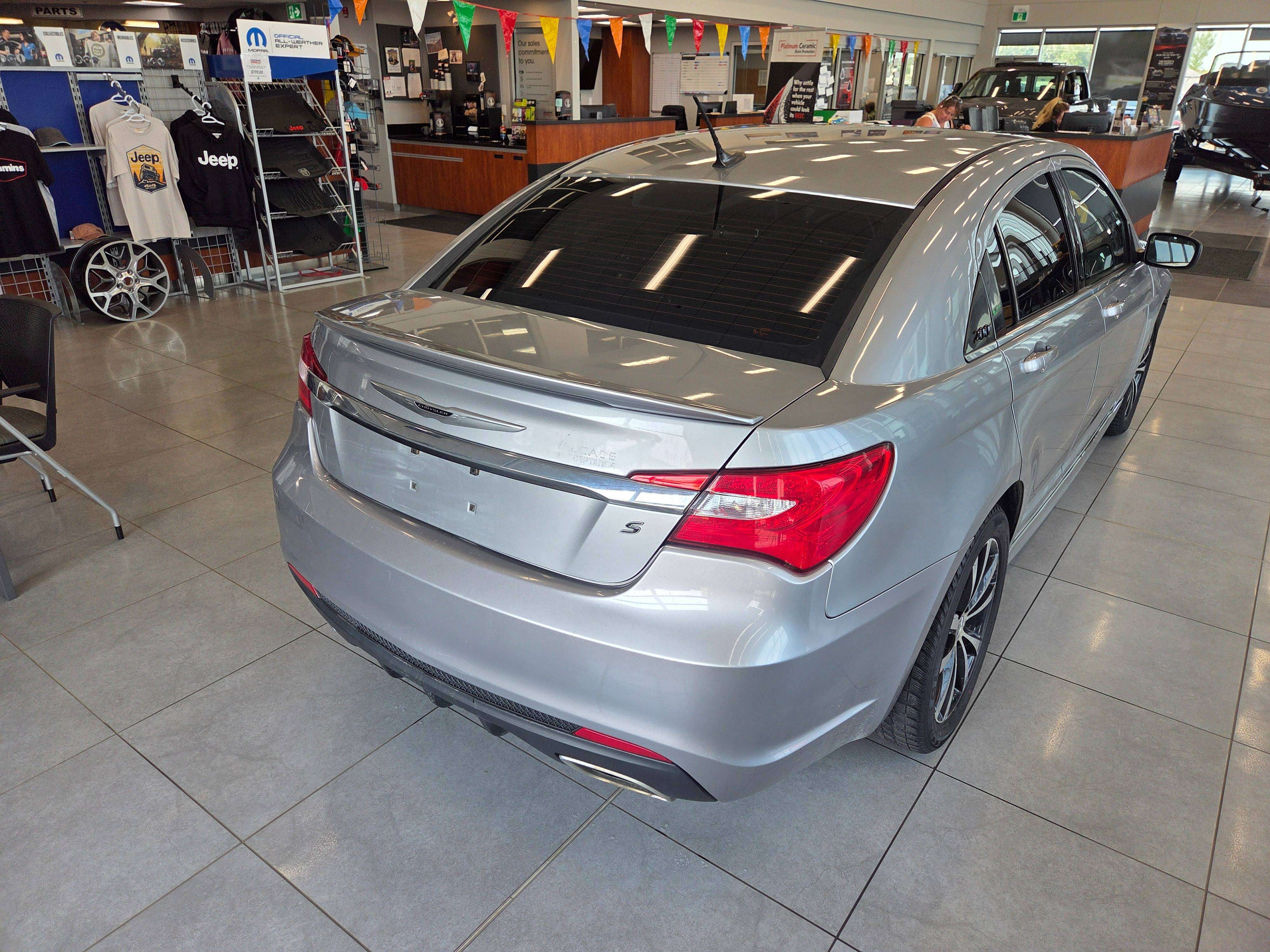 2013 Chrysler 200
