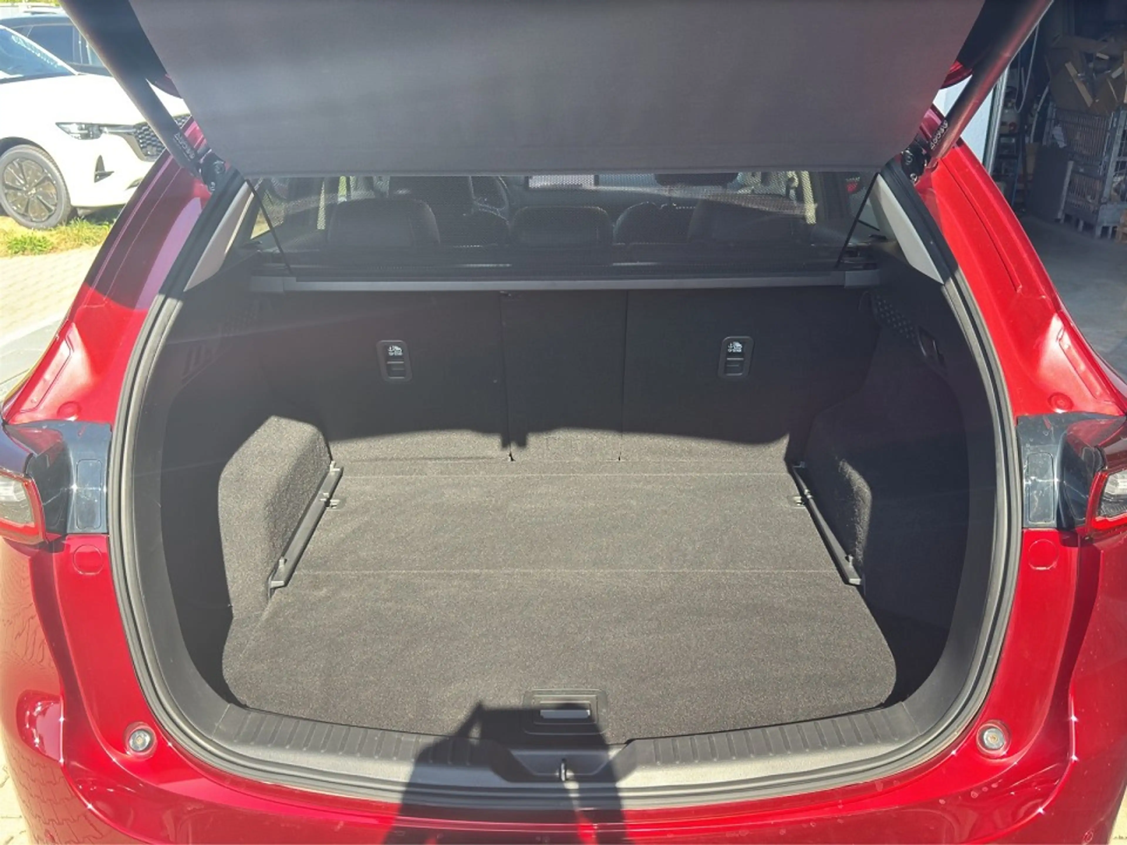 Mazda CX-5 2.0L e-SKYACTIV G 165ps 6MT FWD NEWGROUND — photo 13