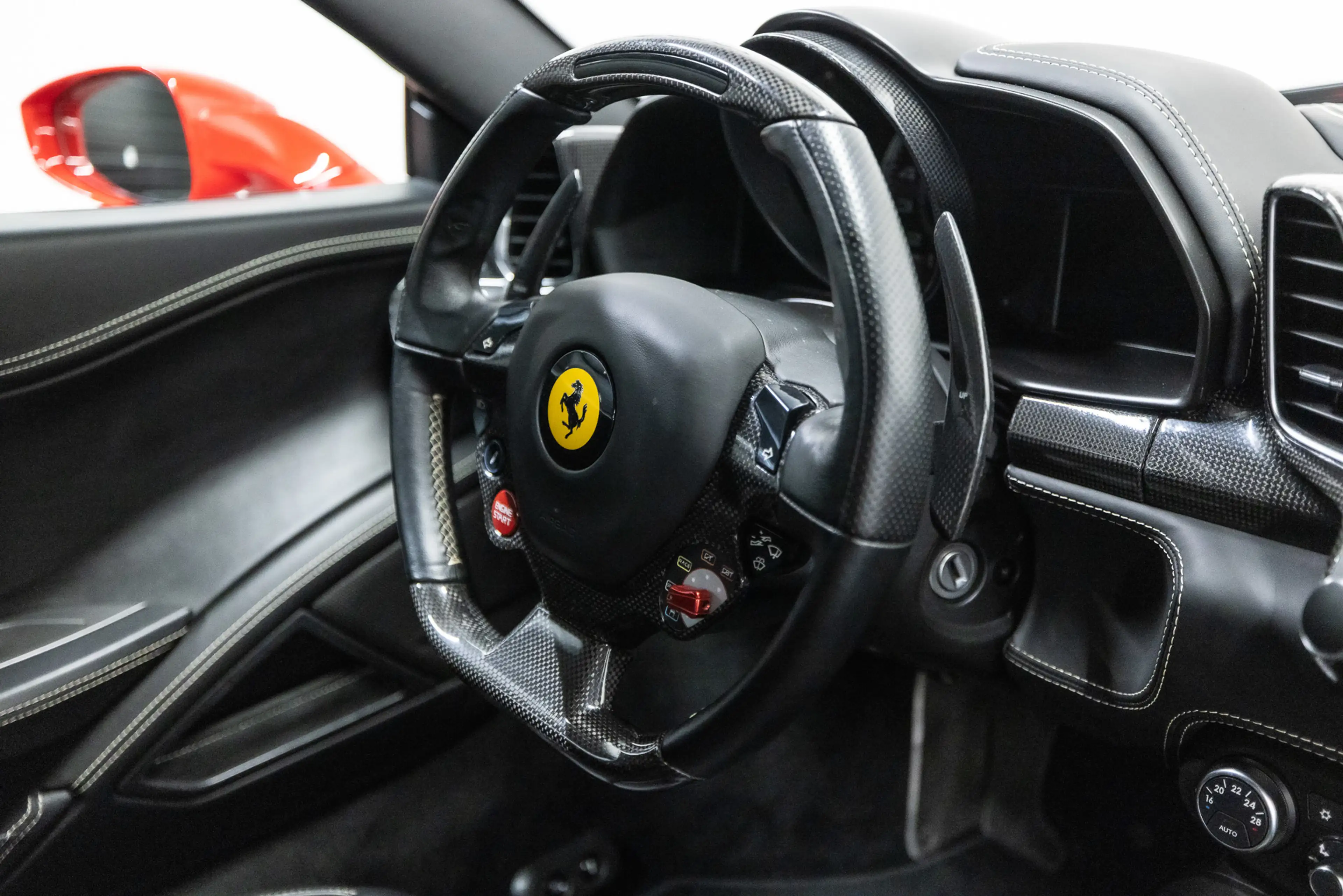 Ferrari 458 4.5 V8 Italia BTW auto, Rosso Corsa, Carbon, Origi — photo 4
