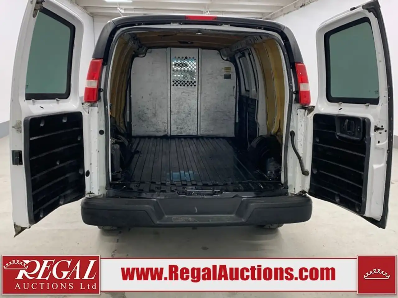 GMC Savana fotografie GMC Savana