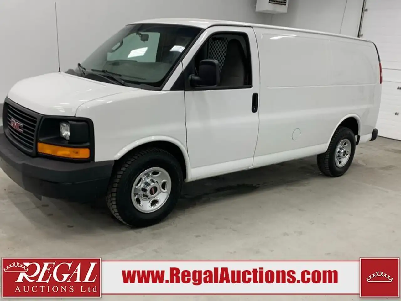 GMC Savana fotografie GMC Savana