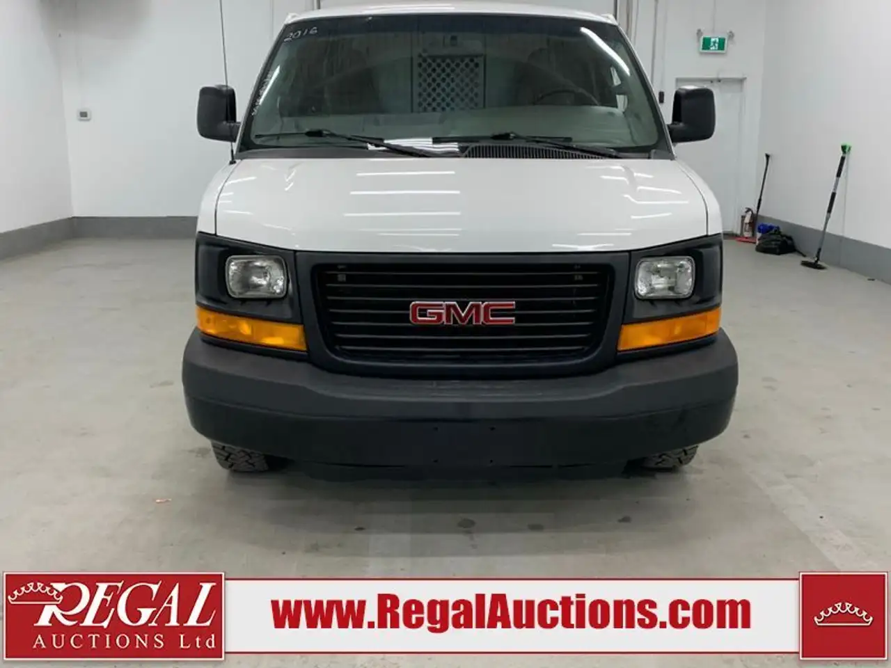 GMC Savana fotografie GMC Savana
