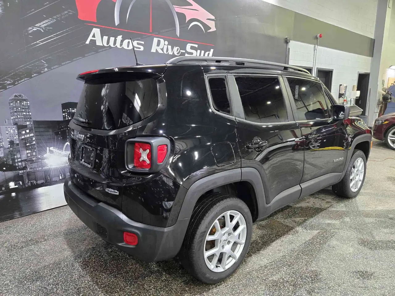 Jeep Renegade снимка Jeep Renegade