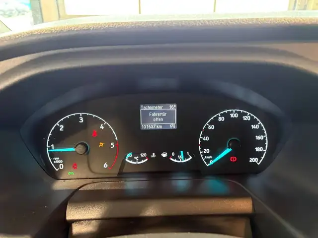Ford Transit Custom view 7