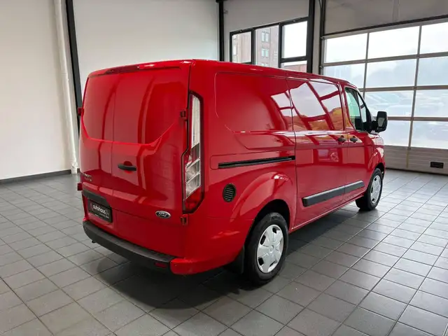 Ford Transit Custom view 5