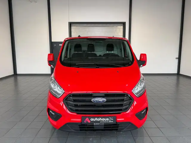 Ford Transit Custom view 2