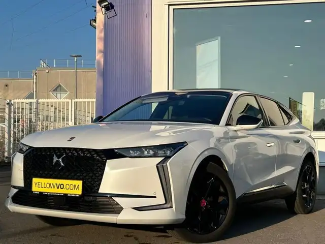 DS Automobiles DS 4 PERFORMANCE LINE 130