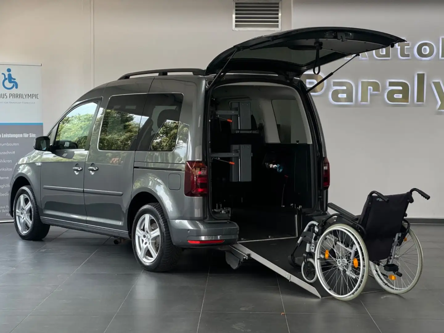 Volkswagen Caddy Comfort 1.4 TSI DSG Rollstuhlgerecht-Rampe Grigio - 1