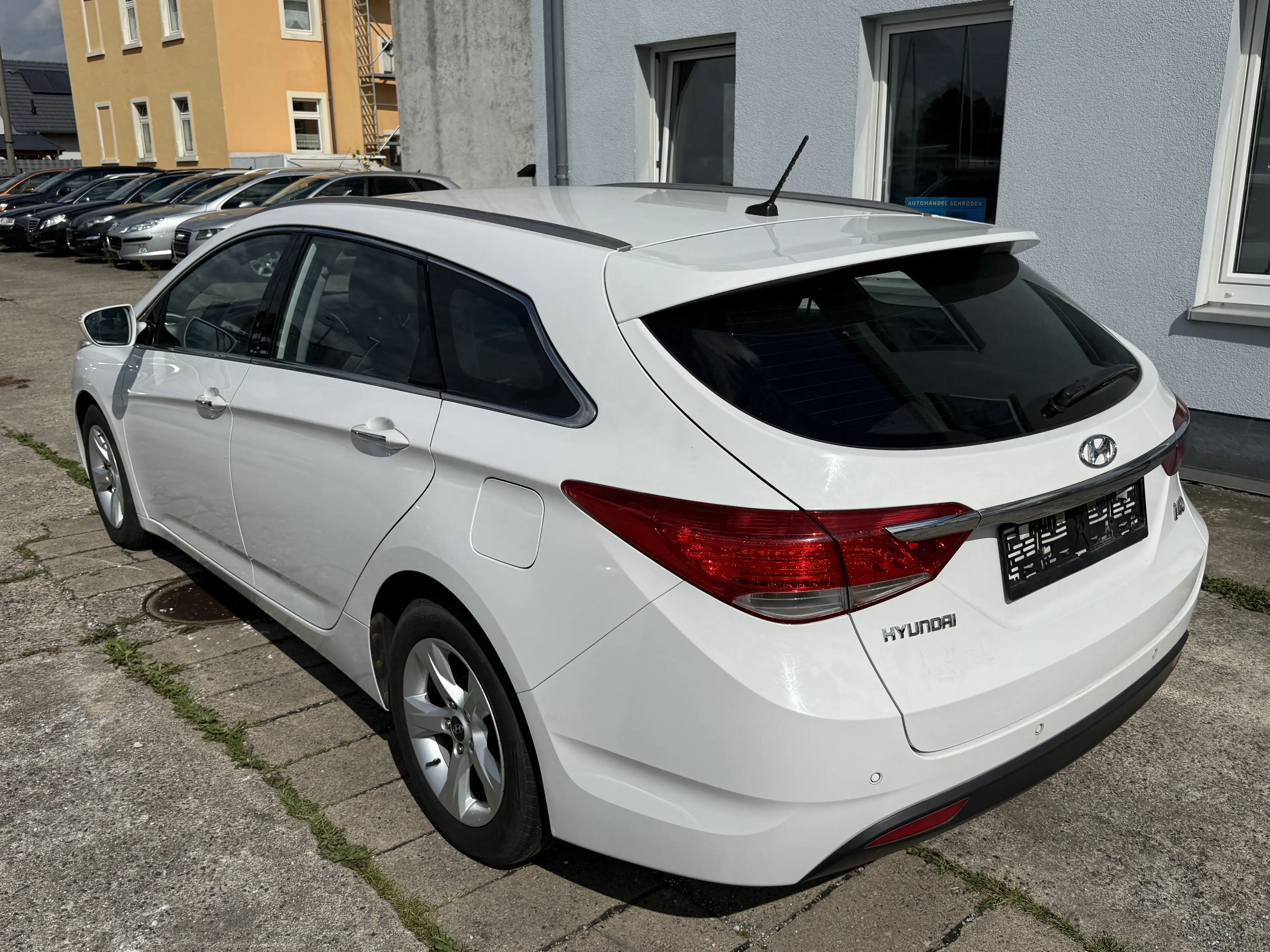 Hyundai i40 5 Star Edition World Cup Fifa 2014 — photo 3