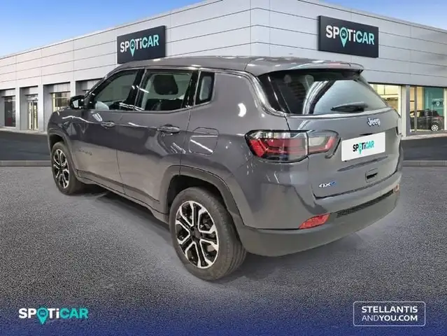 Jeep Compass view 5
