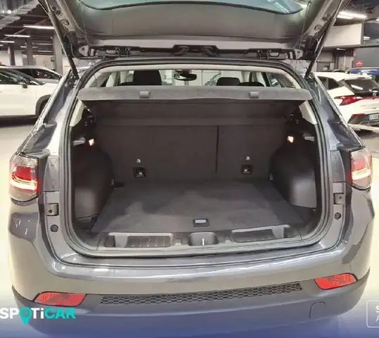Jeep Compass view 6